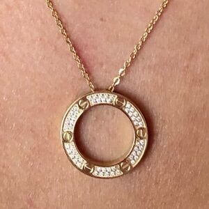 Screw Pavé Circle Gold Pendant Necklace